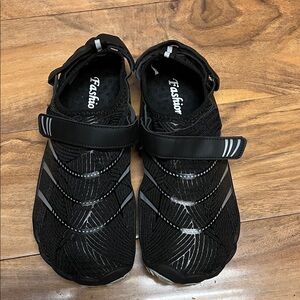 Vibram-like style Black Athletic Sneakers with Silver Accents